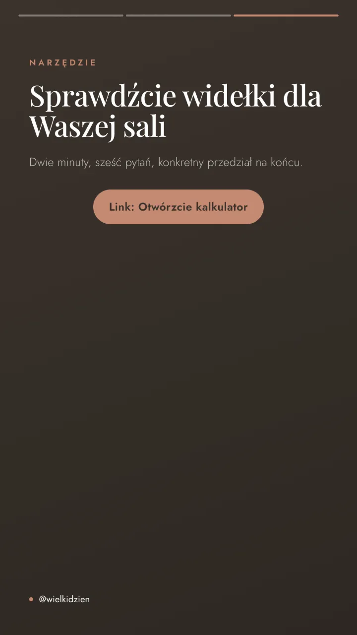 Pionowa relacja zapraszająca do kalkulatora dekoracji z naklejką linku.